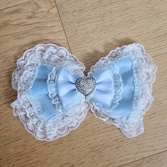 La Pafait Super Rare Hime Gyaru Blue White Lace Bow with Heart Rhinestone - Picture 5 of 8